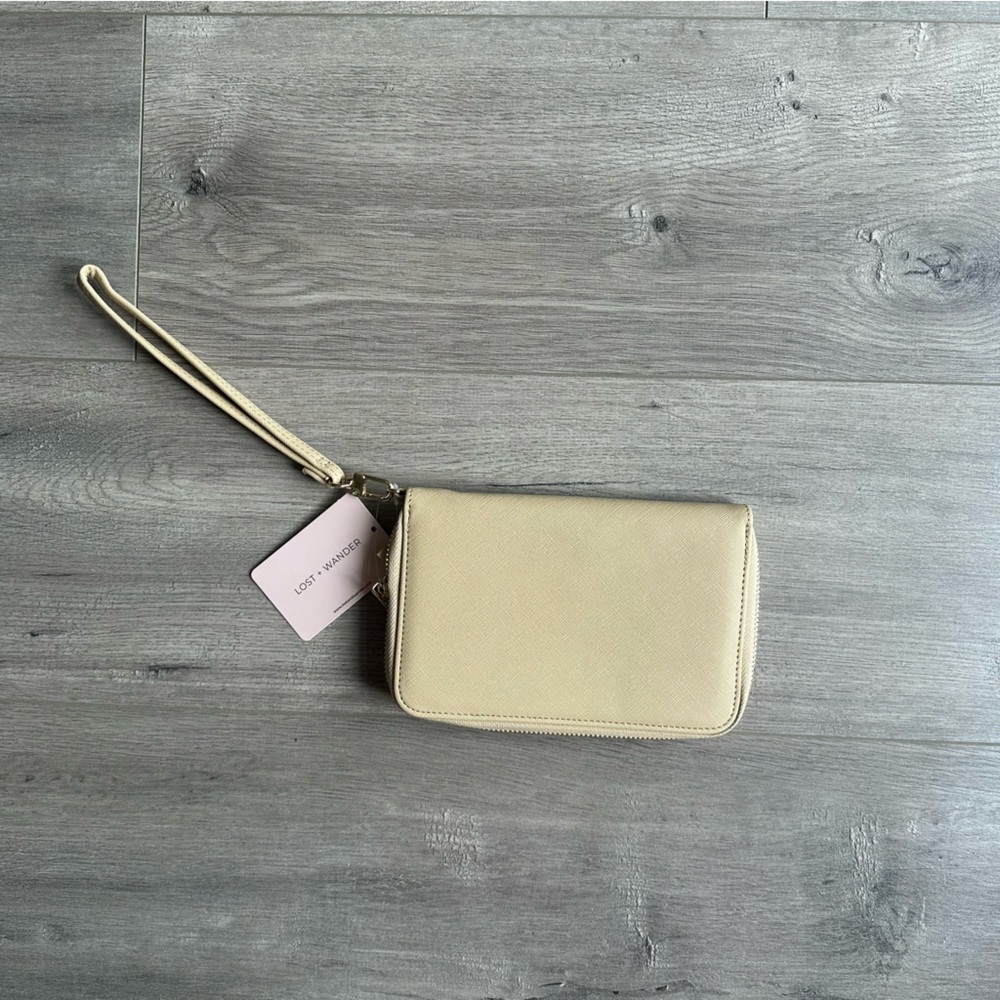NWT Lost + Wander Passport Wallet/clutch